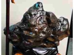 红水河来宾石-天然关公人物像形奇石《千里走单骑》